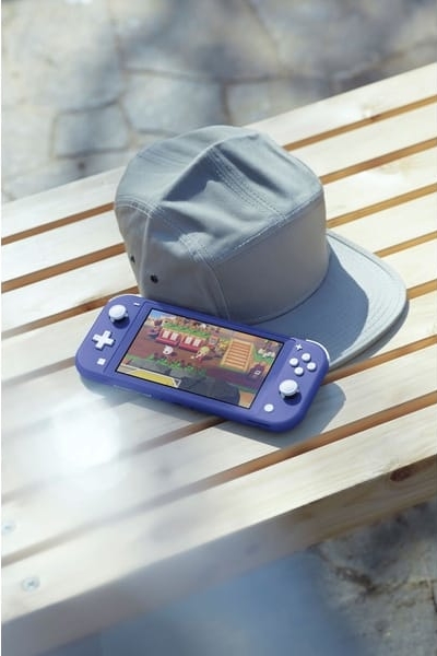 Nintendo Switch Lite Blue Scene 2
