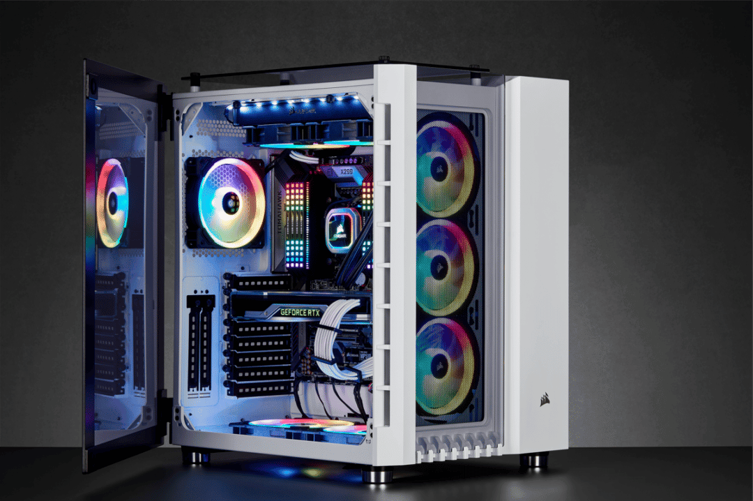 Corsair Crystal Series 680X RGB White Cover View