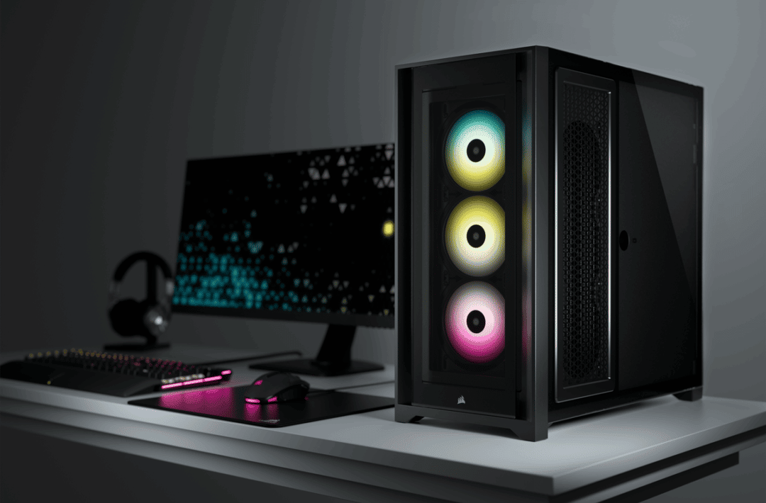 Corsair iCUE 5000X RGB Black Cover View