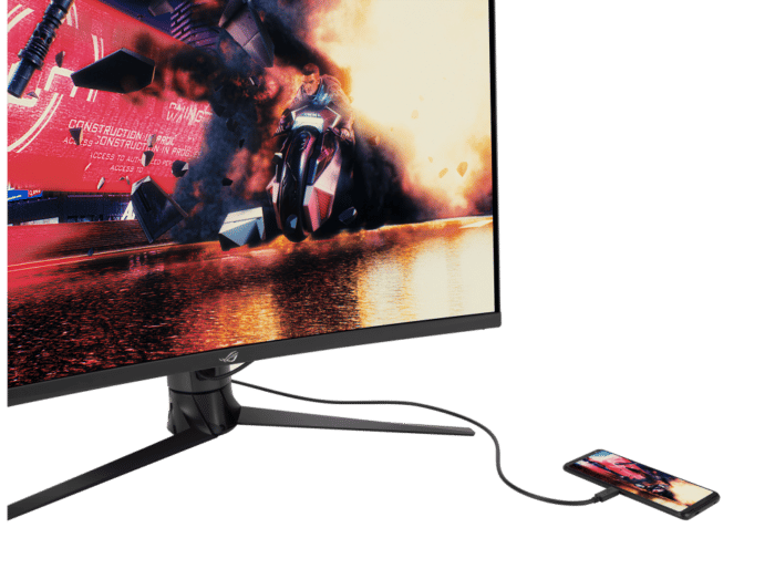 Asus ROG Strix XG32VC USB Type-C Hub View