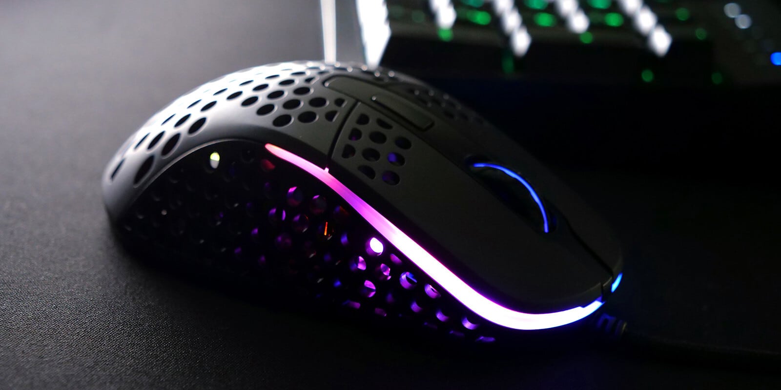 Xtrfy M4 RGB Black