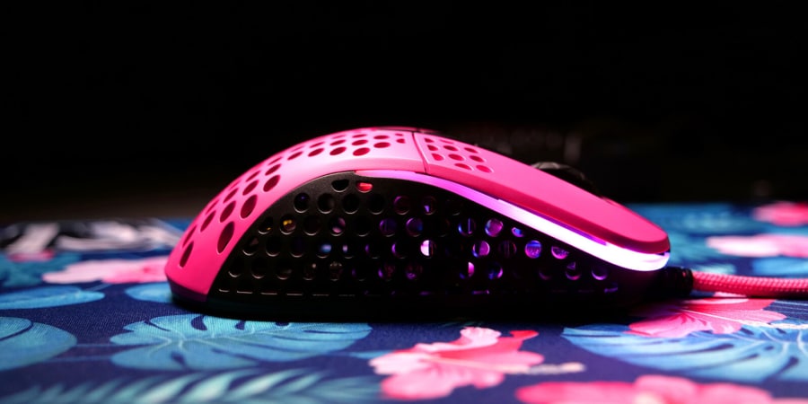 Xtrfy M4 RGB Pink