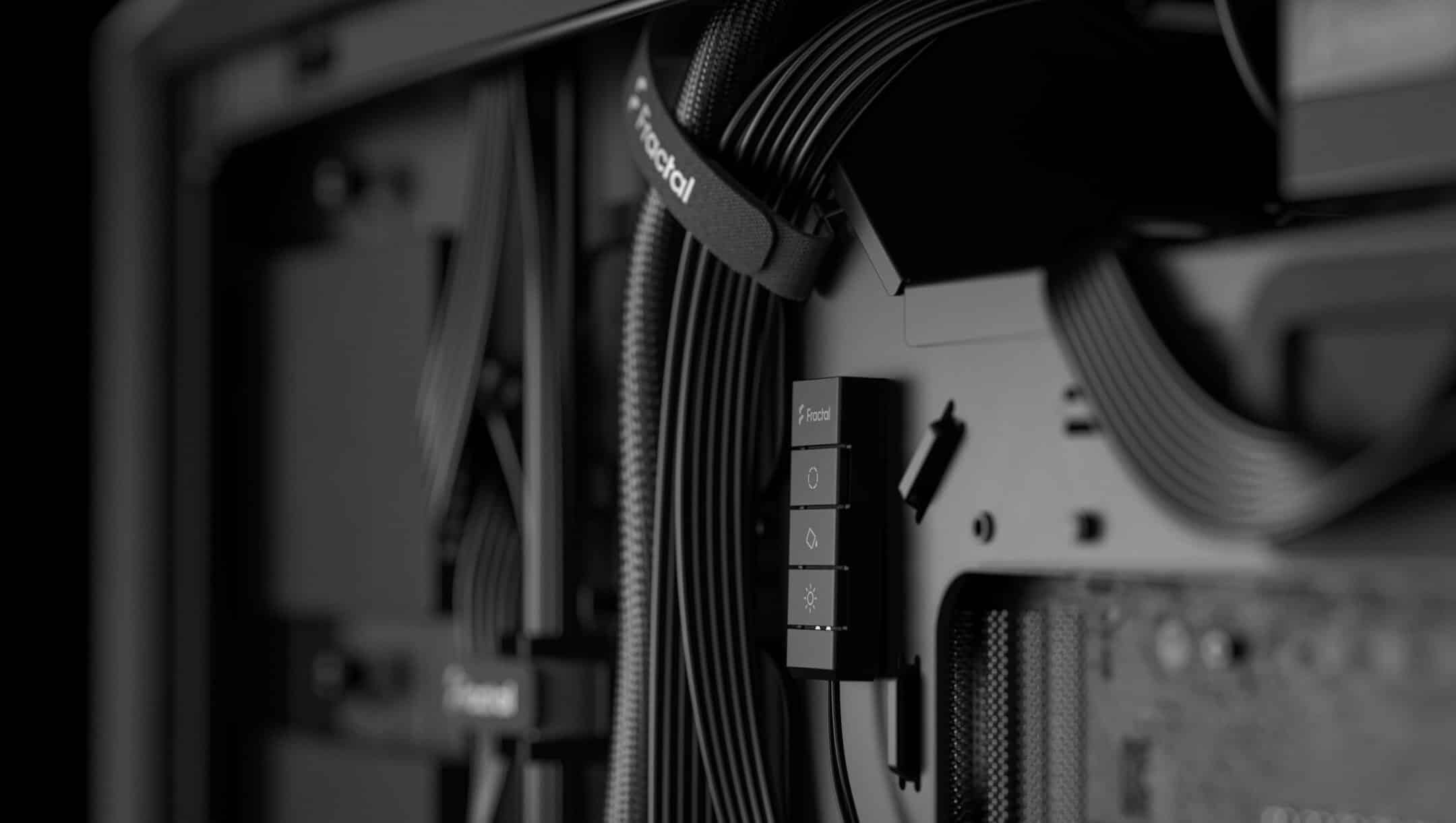 Fractal Design Adjust 2 Digital Fan & ARGB Lighting Controller