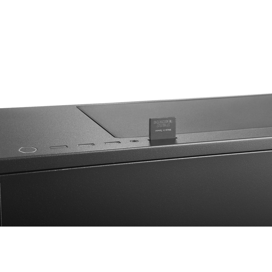 Cooler Master Silencio S600 I/O Panel View