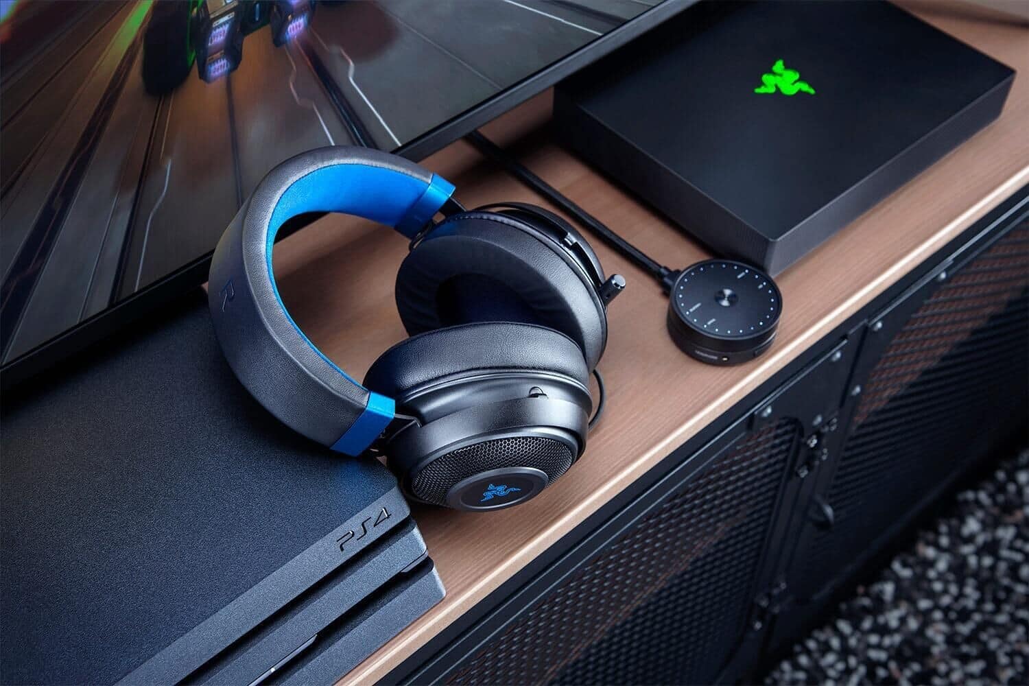 Razer Kraken X For Console Lifestyle Image
