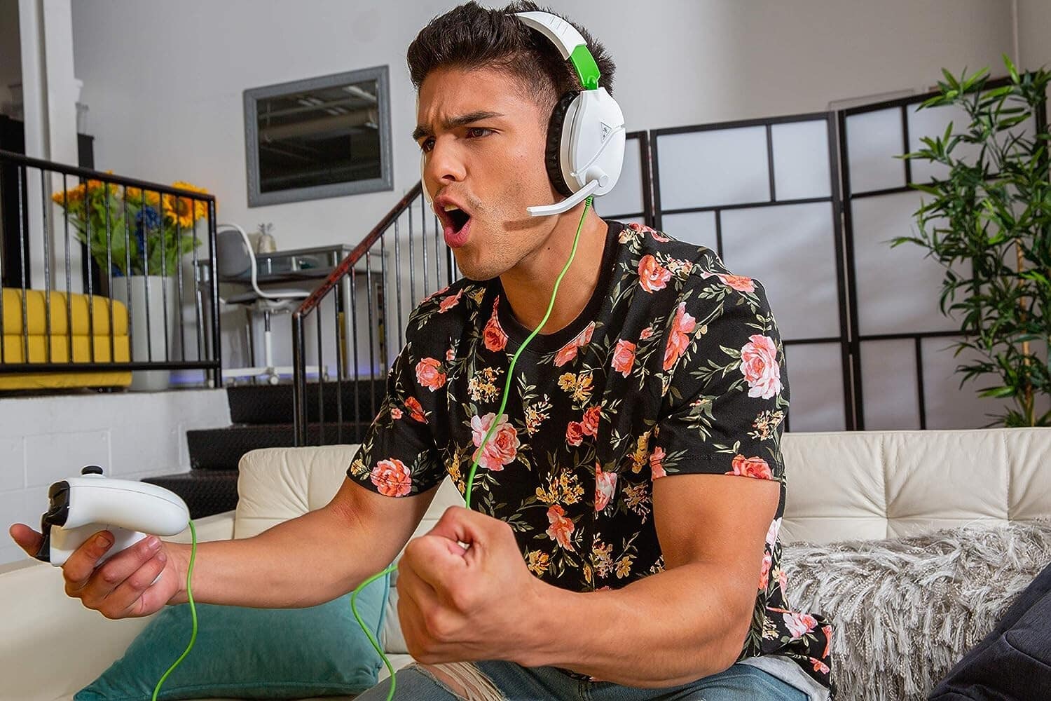 Turtle Beach Recon 70 White & Green Lifestyle Image