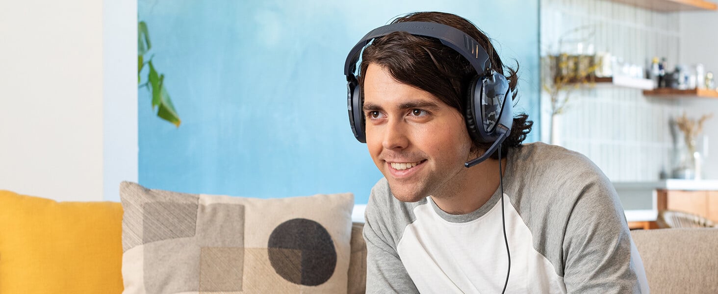 Turtle Beach Recon 70 Blue Camo Lifestyle Image