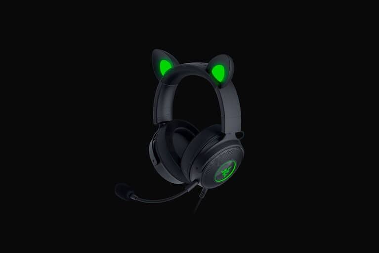 Razer Kraken Kitty V2 Pro Black lifestyle Image