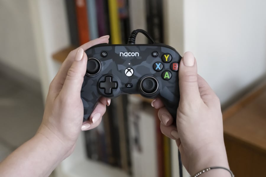 Nacon PRO Compact Controller Camo Blue
