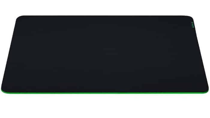 Razer Gigantus V2 Large Gaming Mouse Mat - 450 x 400 x 3 mm