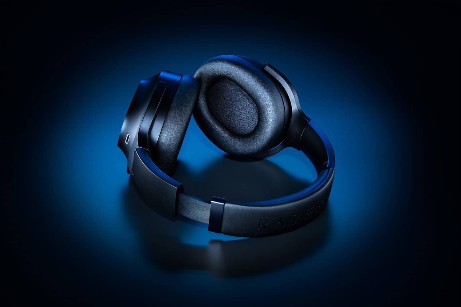 Razer Barracuda Pro Wireless Gaming Headset with Hybrid ANC