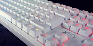 Xtrfy K2 RGB White