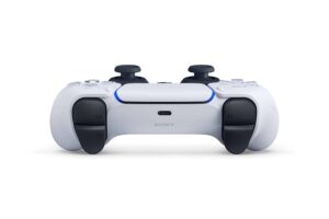 DualSense Wireless Controller + EA SPORTS FC 24 Bundle