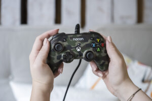 Nacon PRO Compact Controller Camo Green